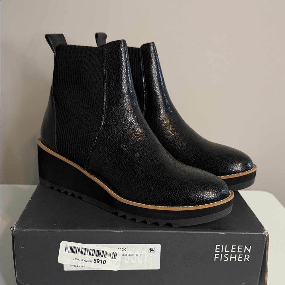 Eileen Fisher Black Leather Wedge Boots - sz 7 - NIB
